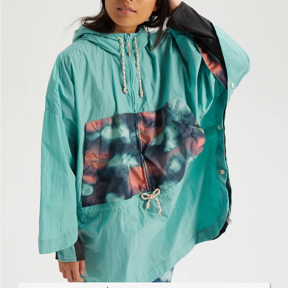 Burton poncho